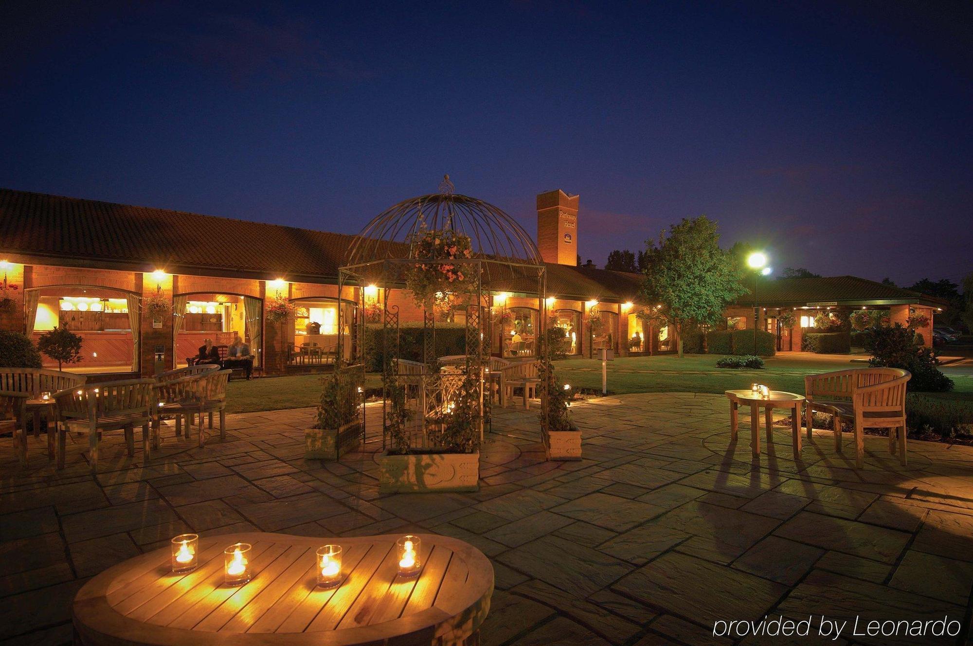 Parkway Hotel & Spa Cwmbrân Extérieur photo