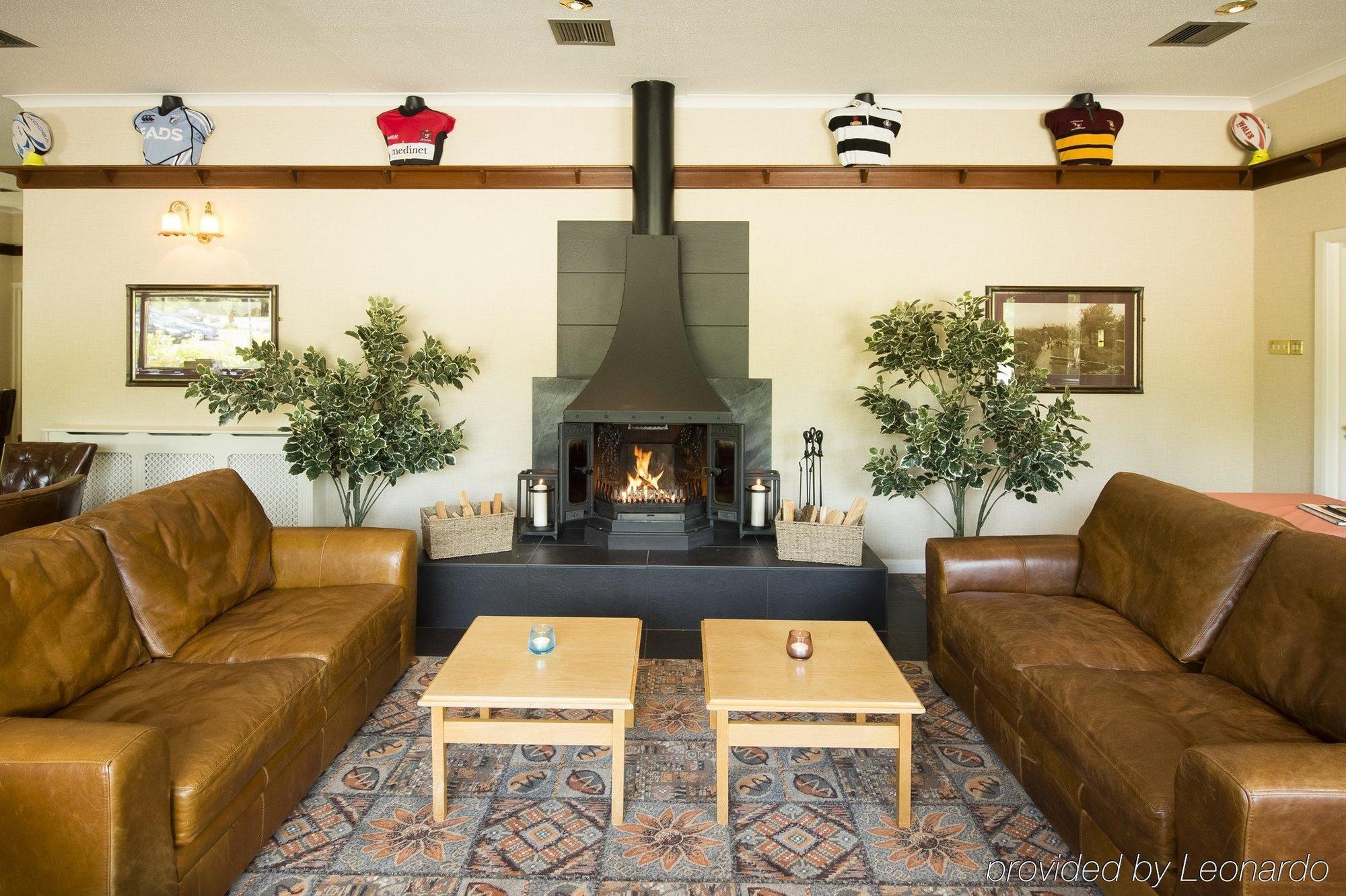 Parkway Hotel & Spa Cwmbrân Extérieur photo