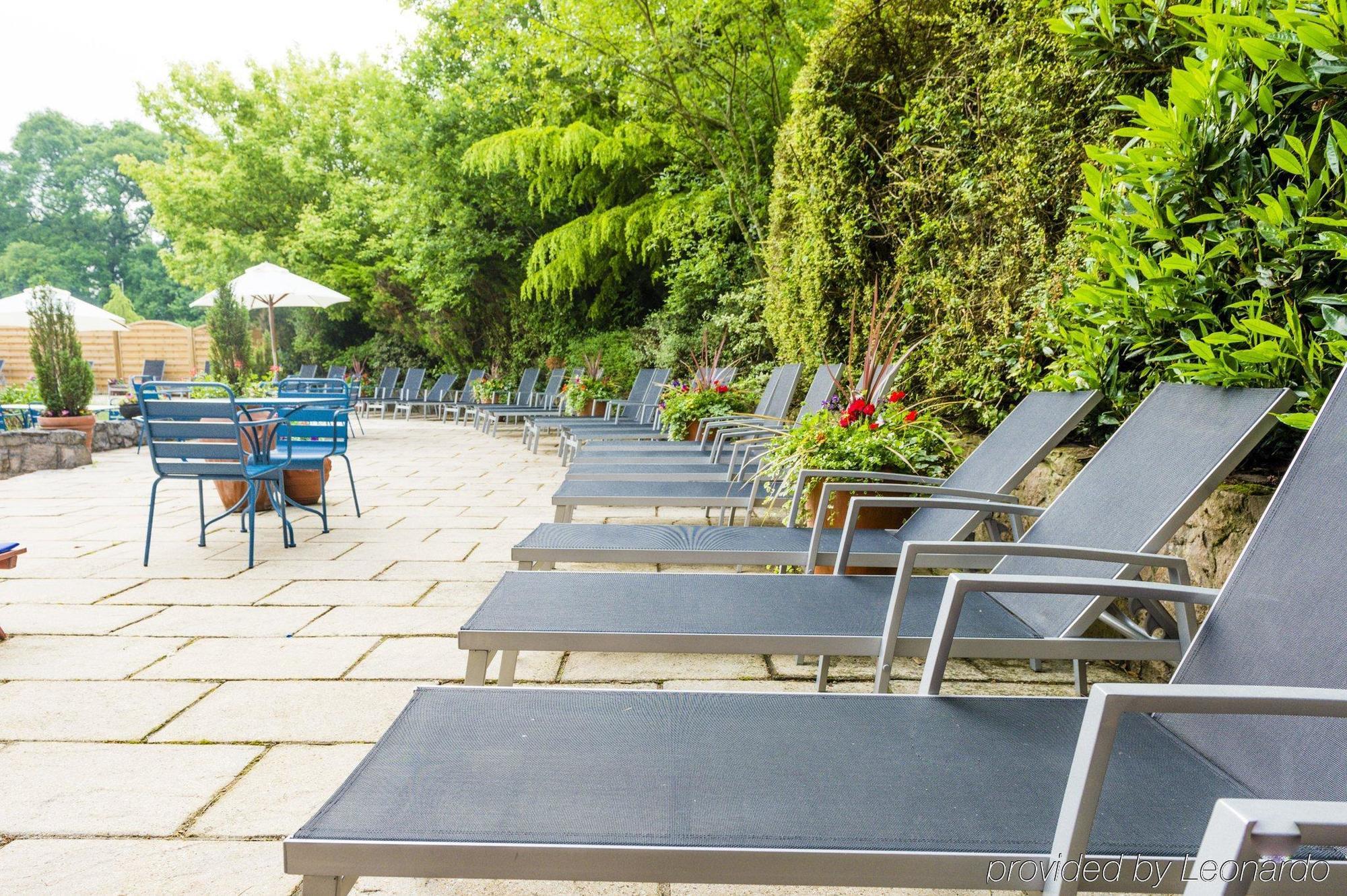 Parkway Hotel & Spa Cwmbrân Extérieur photo
