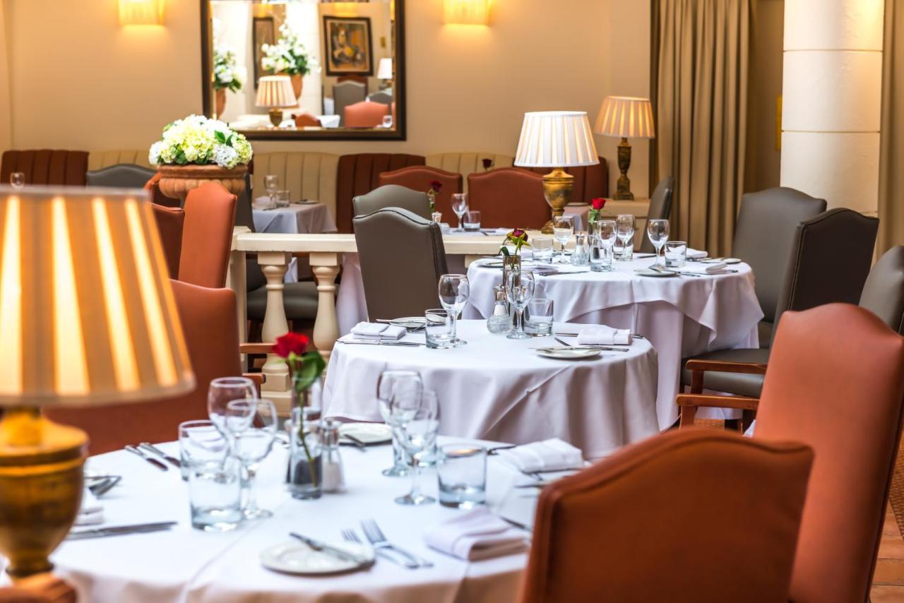 Parkway Hotel & Spa Cwmbrân Extérieur photo